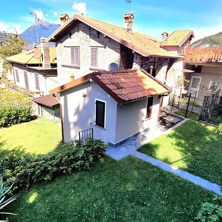 Castello Di Vezio In The Village Feriehus Varenna