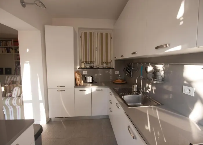 Castello Di Vezio In The Village 別荘 ヴァレンナ