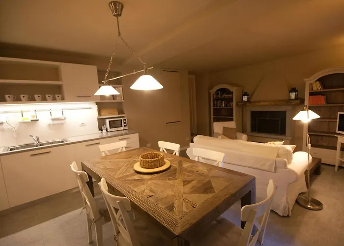 別荘 Castello Di Vezio In The Village