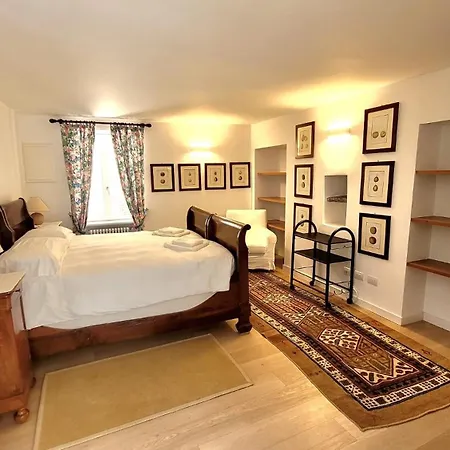 Castello Di Vezio In The Village *