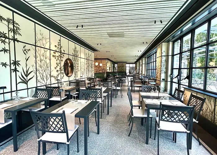 Castello Di Vezio In The Village *